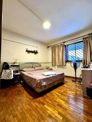 Blk 240 Lorong 1 Toa Payoh (Toa Payoh), HDB Executive #546176691
